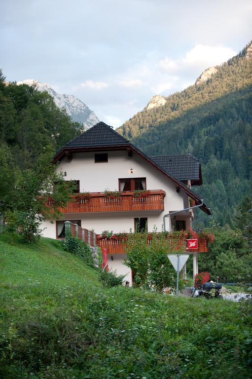 Prenocisca Valentina Apartment Solcava Exterior photo